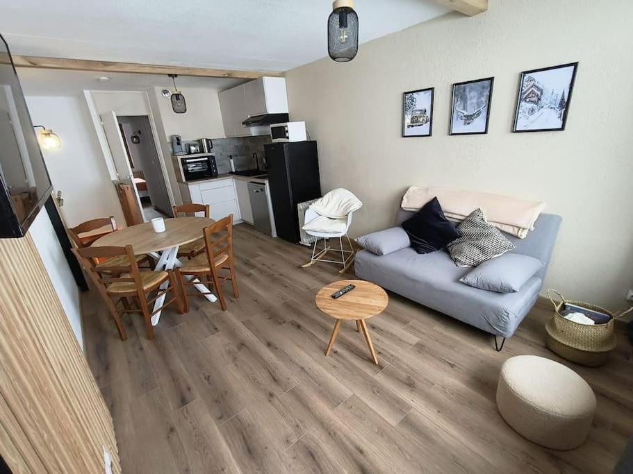 T2 Cosy Au Pied Des Pistes Apartman Bagnères-de-Bigorre Kültér fotó